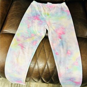 Girls Colorful leggings selling in a bundle